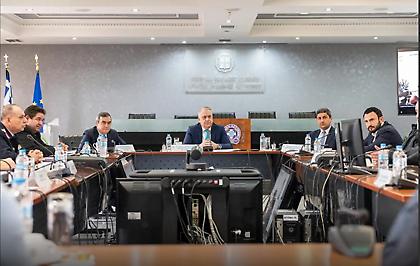 Θεοδωρικάκος: «Να αναλάβουν όλοι την ευθύνη τους για την ασφάλεια στα γήπεδα»
