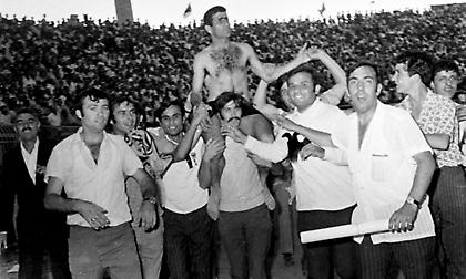 Σήμερα το «αντίο» στον Μίμη Παπαϊωάννου