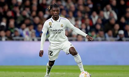 Ξεκίνησε διαπραγματεύσεις για να «δέσει» τον Καμαβινγκά η Ρεάλ Μαδρίτης