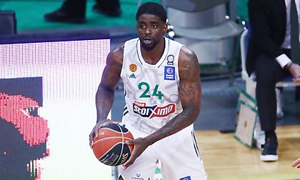 Γύρισε το πόδι του, αποχώρησε υποβασταζόμενος, αλλά επέστρεψε στο ντέρμπι ο Μπέικον!