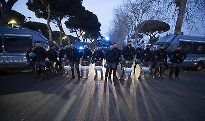 Άρχισε νωρίς το «Derby della Capitale»: Επεισόδια οπαδών της Ρόμα με αυτούς της Λάτσιο!