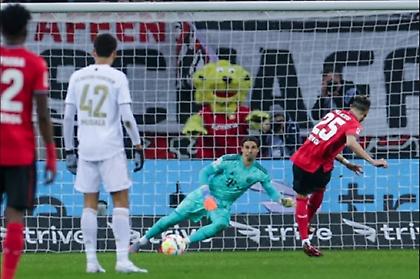 Έριξε την Μπάγερν από την κορυφή με επική ανατροπή μέσω… VAR η Λεβερκούζεν!