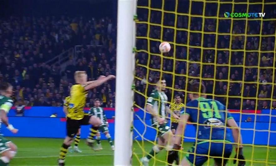 Δύο τεράστιες χαμένες ευκαιρίες του Γιόνσον μέσα σε ένα λεπτό!