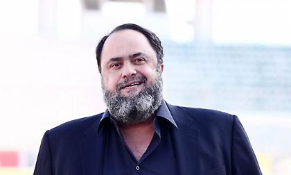 Super League: Δυσφορία για Μπένετ - Αναλαμβάνει η λίγκα να φέρει ελίτ διαιτητές