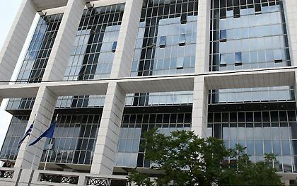 Φωτογραφία με τον τραυματία αμέσως μετά την επίθεση στο Εφετείο