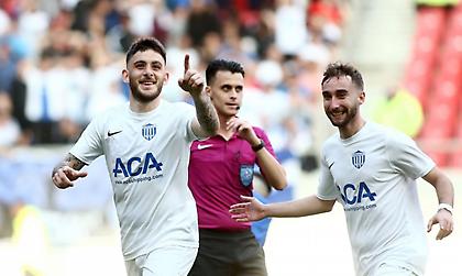 Σήκωσε το Κύπελλο Πειραιά ο Εθνικός μέσα στο «Γεώργιος Καραϊσκάκης»