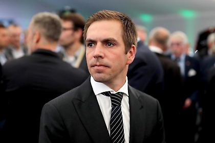 Βολές Λαμ κατά Παρί: «Άλλες οι αξίες της-Αβοήθητοι Μέσι και Εμπαπέ»