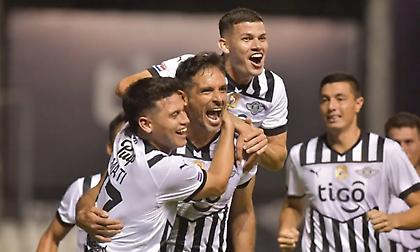 Ο «γνήσιος» Ρόκε Σάντα Κρουζ στα 41 του παίζει μαζί με τον Καρντόσο και γαζώνει τα αντίπαλα δίχτυα!