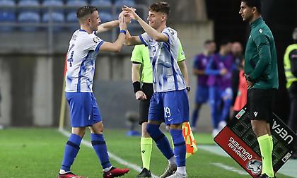 Πέλκας για Κωνσταντέλια: «Χάρηκα πολύ, είμαι σίγουρος πως θα βάλει πολλά γκολ»