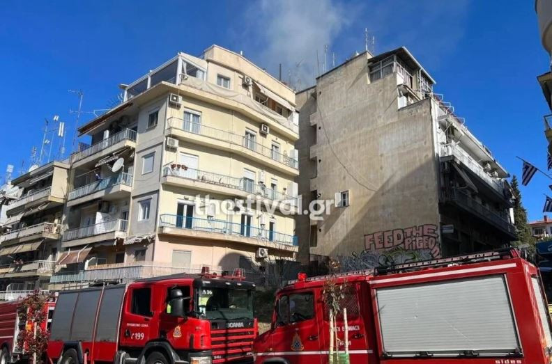Θεσσαλονίκη: Πυρκαγιά σε διαμέρισμα στην Άνω Πόλη