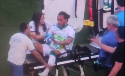 Ο αδερφός του Γκουντέλι κατέρρευσε στον αγωνιστικό χώρο, συνήλθε και... κάλμαρε τους γύρω του!