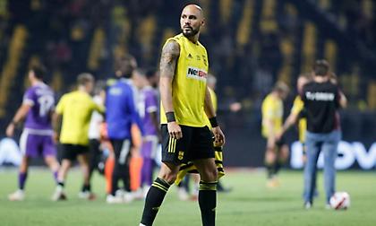 Γρονθοκοπήθηκε από οπαδό της Πιατσέντσα ο Μπεναλουάν!