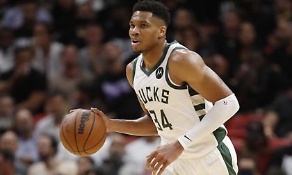 Δεν παίζει με τους Πίστονς ο Γιάννης