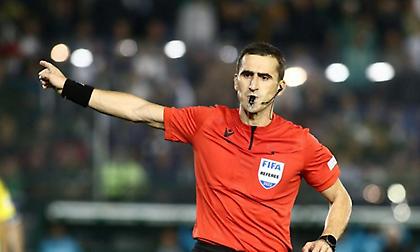 Ο Νταμπάνοβιτς… ξαναχτύπησε: Είδε πέναλτι-φάντασμα στο Ελβετία-Ισραήλ και το πήρε πίσω το VAR!