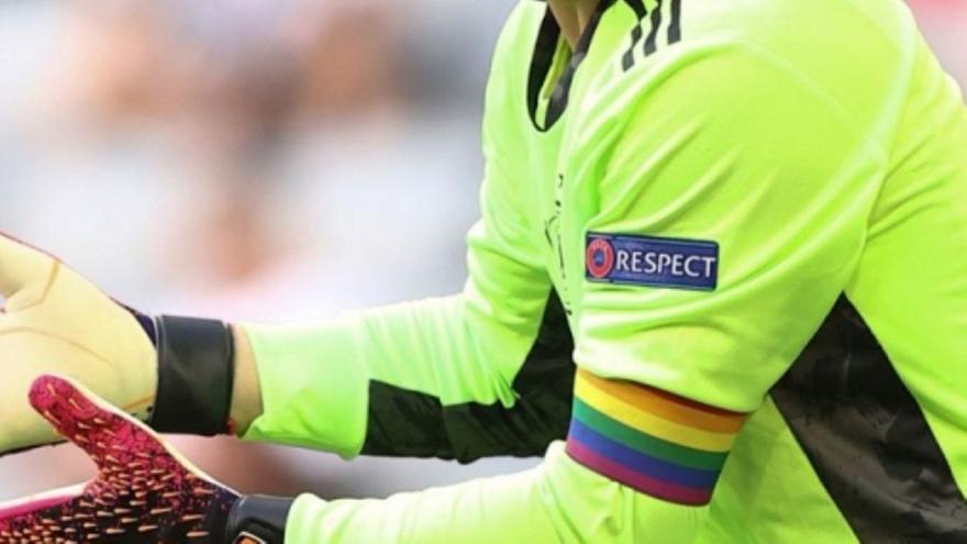 FIFA: Απαγόρευσε το περιβραχιόνιο για την ΛΟΑΤΚΙ+