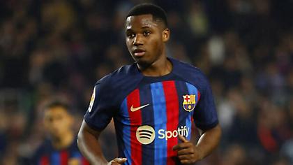 Φουλ επίθεση από τον πατέρα του Φάτι: «Αν ήταν στο χέρι μου, θα τον έπαιρνα από τη Μπαρτσελόνα!»