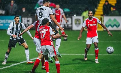 Ρέξαμ & Νοτς Κάουντι πάνε να σπάσουν όλα τα ρεκόρ αλλά μόνο μία θα προβιβαστεί σίγουρα!