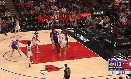 Φοβερός Όστιν Ριβς, έκανε κίνηση «too small» στον Μπέβερλι για... εκδίκηση!