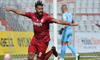 Μείωσε στο -4 από την Κηφισιά η Athens Kallithea - «Λύγισε» τον ΠΑΟΚ με σούπερ Όγκμποε η ΑΕΛ!