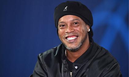 Η μεγαλύτερη γκάφα του Ροναλντίνιο: Πώς μια γουλιά τού στοίχισε πάνω από 1,5 εκατ. ευρώ