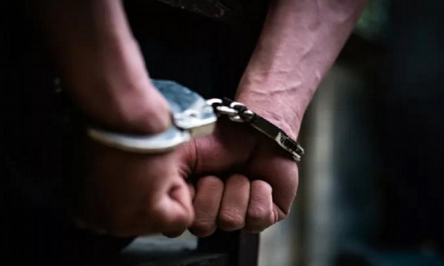 Ίλιον: Συνελήφθη ξανά γνωστός τράπερ με όπλο