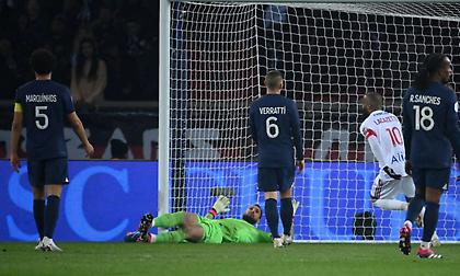 «Άλωσε» το Παρίσι και έβαλε φωτιά στο πρωτάθλημα η Λιόν!