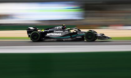 Χάμιλτον: «Δεν περίμενα να είμαι δεύτερος, νιώθω άβολα μέσα στο μονοθέσιο»