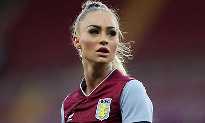 «Μιλάει» στην μπάλα η Αλίσα Λέμαν: Απίθανο γκολ με ραμπόνα στην προπόνηση της Άστον Βίλα!
