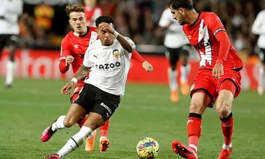 Βαλένθια-Ράγιο Βαγιεκάνο 1-1