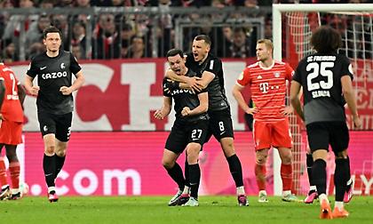 Χαστούκι για Tούχελ: Με πέναλτι στο 93' η Φράιμπουργκ πέταξε εκτός Κυπέλλου την Μπάγερν στο Μόναχο!