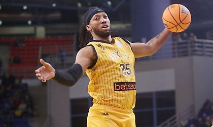 Οι GM των ομάδων του Champions League θα... έκλεβαν τον Μίτσελ από την ΑΕΚ!