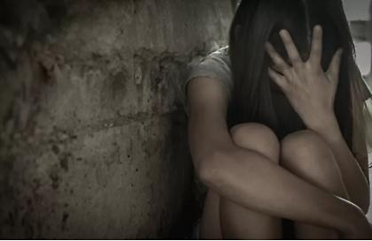 Ρέθυμνο: Καταγγελία για βιασμό 19χρονης-Ερευνάται η εμπλοκή γνωστού τράπερ