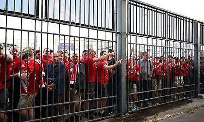 Καταθέτουν μήνυση στην UEFA 900 οπαδοί της Λίβερπουλ για τον περσινό τελικό του Champions League!