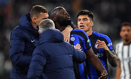 Τιμωρήθηκε με μία αγωνιστική για την αποβολή του και την αντίδραση στη ρατσιστική επίθεση ο Λουκάκου