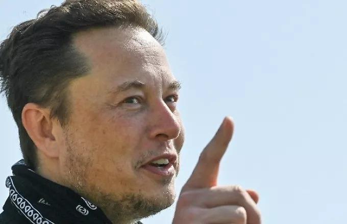 Come back για το σήμα του twitter: Ο Ίλον Μασκ επανέφερε το πουλί στη θέση του