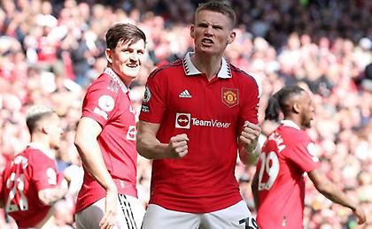 Χτίζει σερί η Γιουνάιτεντ και κρατάει στην… πρίζα την Έβερτον