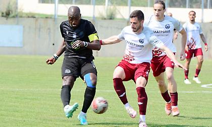 Δεκάλεπτη διακοπή στο Προοδευτική-ΟΦ Ιεράπετρας για ρίψη αντικειμένων