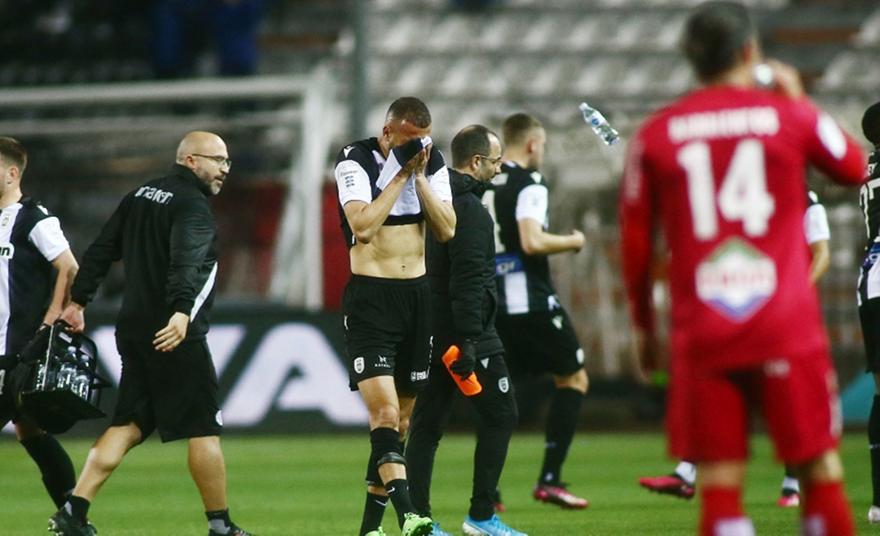 Αναγκαστική αλλαγή ο Ελ Καντουρί, ξέσπασε σε λυγμούς