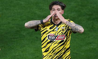 Στίβεν Τσούμπερ: Ο υποτιμημένος που δίνει… φιλιά ζωής στην ΑΕΚ!