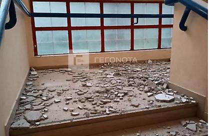 Έπεσαν σοβάδες και σε άλλο σχολείο στο Βόλο - Κινδύνεψε καθαρίστρια