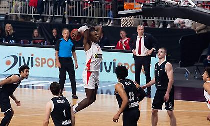 Υπέταξε το Αμβούργο και… περιμένει τον Προμηθέα η Προμετέι