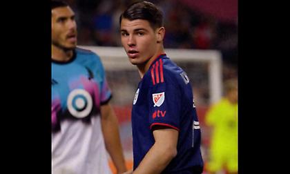 Βίντεο αφιέρωμα των Σικάγο Φάιρ για το ντεμπούτο του Γιώργου Κούτσια!