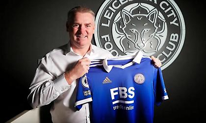 Πεπεισμένος για την παραμονή της Λέστερ o Ντιν Σμιθ