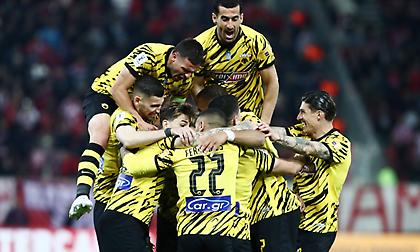 Τελείωσε τη δουλειά η ΑΕΚ και... έφυγε για τελικό, έμεινε με την παρηγοριά ο Ολυμπιακός