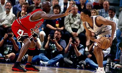 Παπούτσια του Μάικλ Τζόρνταν σημείωσαν νέο ρεκόρ σε δημοπρασία