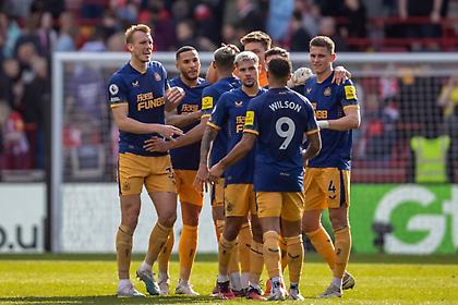 Άστον Βίλα – Νιούκαστλ στην κόντρα των φορμαρισμένων, υποχρέωση νίκης για την Τότεναμ