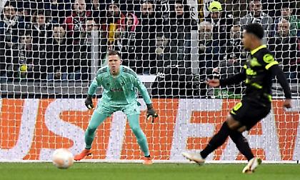 Έντονη ανησυχία για τον Σέζνι: Αποχώρησε με έντονη ζαλάδα πιάνοντας το στήθος του