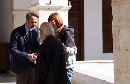 Οι διακοπές των πολιτικών αρχηγών και οι «κανόνες» της προεκλογικής περιόδου