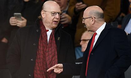 «Κάνει σκέψεις παραμονής στη Μάντσεστερ Γιουνάιτεντ η οικογένεια Γκλέιζερ»