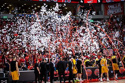 Σοβαρές καταγγελίες από ΑΕΚ: Δέχτηκε επίθεση ο Χήνας και ο πάγκος